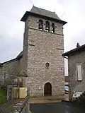 Son clocher à peigne.