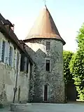 La tour vue du sud-est.