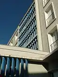Claustras derrière le front de mer