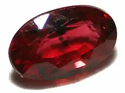 Rubis taillé.