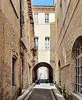 Rue dans le centre de Beaucaire.