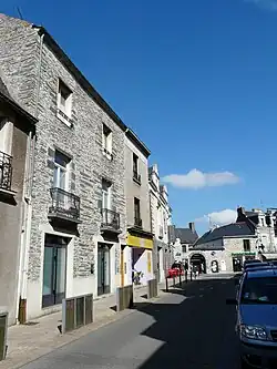 Rue A. Letourneau.