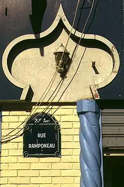 Plaque de la rue aux nos&nbsp;1-3.