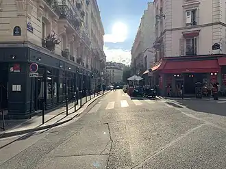 Autre partie de la rue.