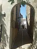 Rue du centre de Sainte-Valière.