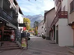 rue de la république, secteur piétonner dans le bourg