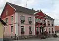 Mairie-école.