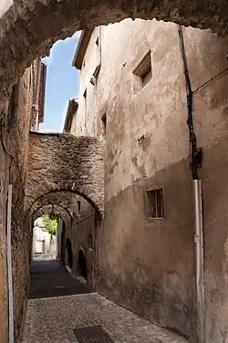 Une viale (ruelle).