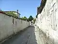 Une ruelle du village.