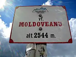 Le pic Moldoveanu (2 544 m) est le plus haut de la Roumanie, et l'un des plus hauts des Carpates.