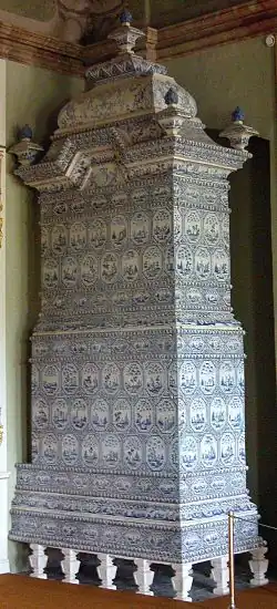 Poêle en faïence