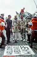 Stafford et Cernan sur l'USS&nbsp;Wasp le 6 juin 1966.