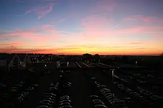 Parking au lever de soleil.