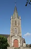 Église Saint-Étienne : façade et clocher.