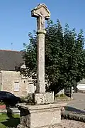 Face ouest de la croix.