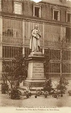 Sculpture à Saint-Brieuc.