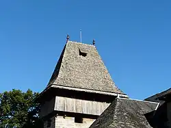 Le clocher.