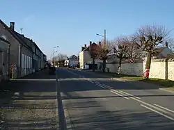 La route départementale 940 en direction de Thevet-Saint-Julien en 2012.