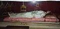 Statue en forme de gisant représentant sainte Liporympe, située au-dessous du maître-autel. ː