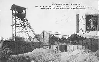 Le puits Saint-Joseph au début du XXe&nbsp;siècle, alors exploité par la Compagnie des forges de Châtillon-Commentry et Neuves-Maisons.
