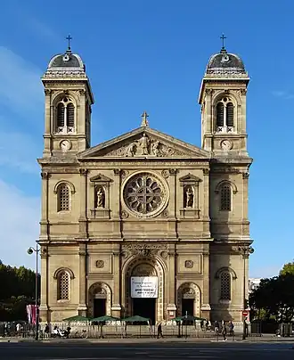 Façade de l'église en 2010.