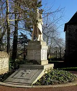 Monument aux morts.
