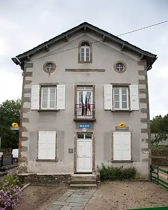 Saint-Hostien