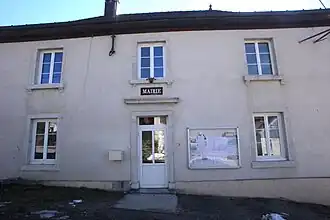 La mairie.