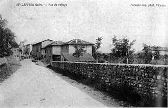 Saint-Lattier