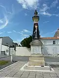 Le monument aux morts.
