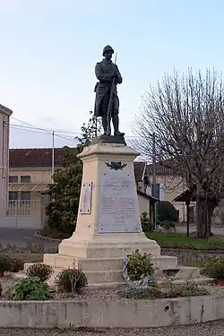 Le monument aux morts (déc.&nbsp;2011).