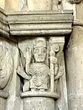 Chapiteau - évêque bénissant.