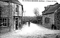 Saint-Malo-de-Beignon ː le chemin menant au camp de Coëtquidan (carte postale).