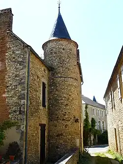 Tour dans le bourg.