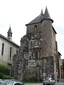 Saint-Pé-de-Bigorreéglise Saint-Pierre(43°&nbsp;06′&nbsp;10″&nbsp;N, 0°&nbsp;09′&nbsp;37″&nbsp;O)