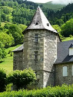 Sa tour d'escalier.