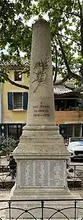 Le monument aux morts.