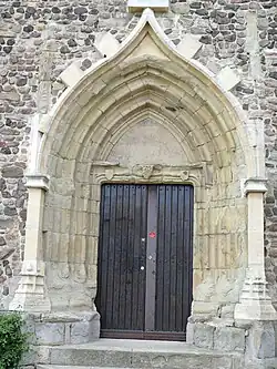 Le portail construit par Jacques de Bouthéon au XVe&nbsp;siècle