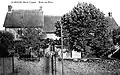 Saint-Séglin : l'école des filles au début du XXe&nbsp;siècle (carte postale).