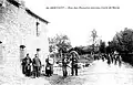 Saint-Servant : la route de Quily au début du XXe&nbsp;siècle (carte postale).