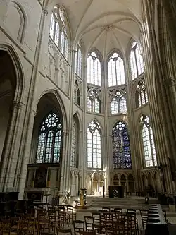 Vue dans le chœur.