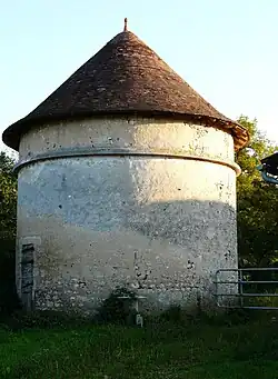 Le pigeonnier de la Vergne.