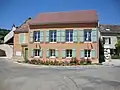 La mairie.