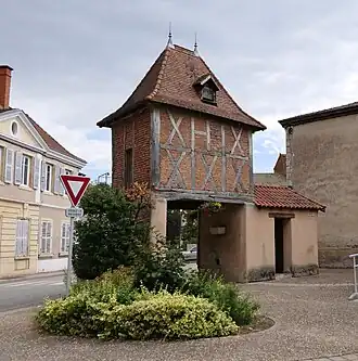 Le pigeonnier du xve&nbsp;siècle.