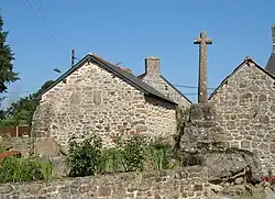 La croix du bourg.