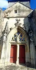 Église de Fains-les-Sources; entrée principale
