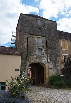 Le châtelet d'entrée.