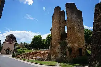 La tour maîtresse.