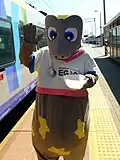 La mascotte des Jeux, la Salamandre Sandra.