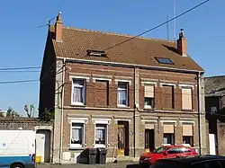 Des habitations…